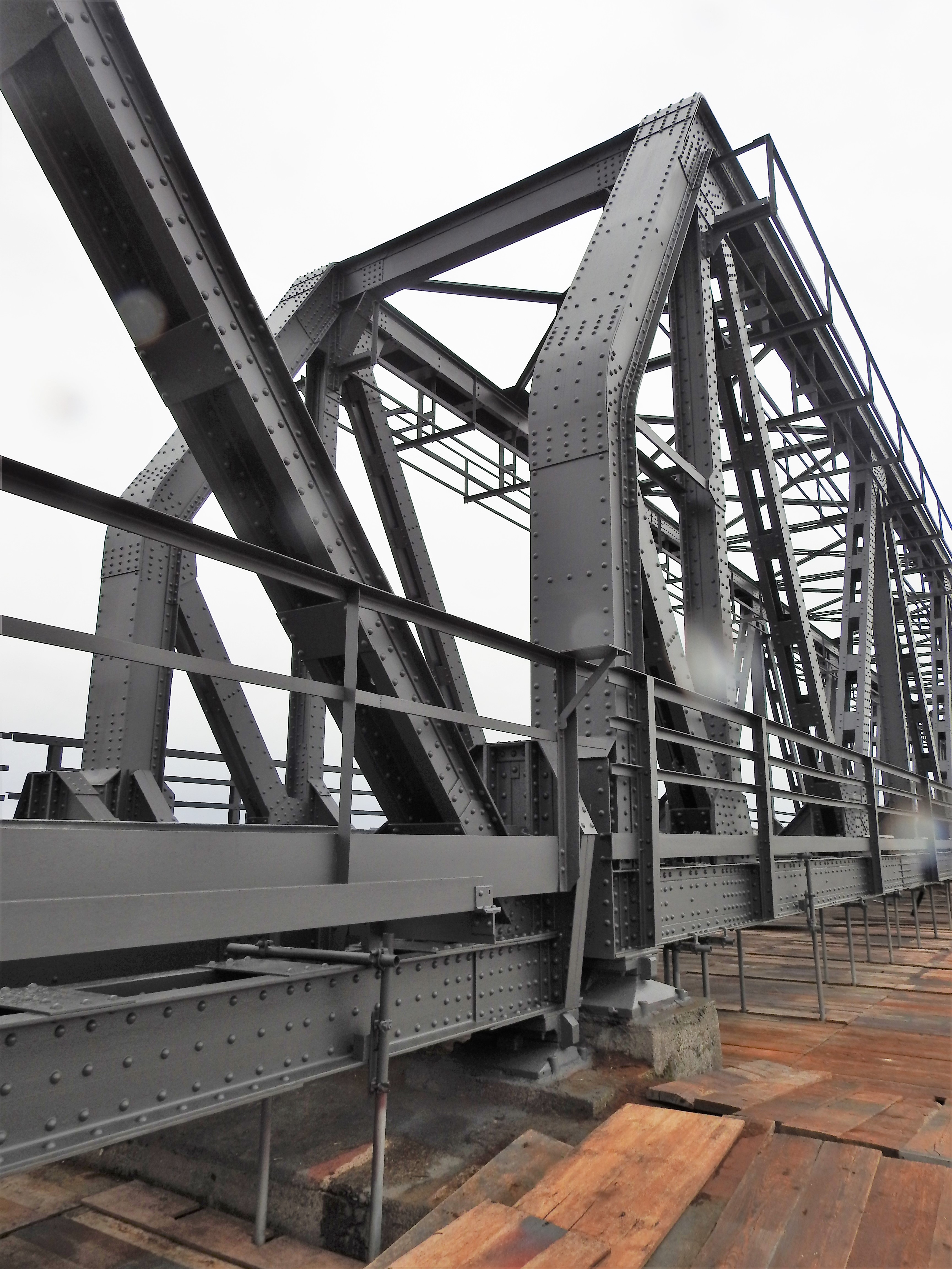Most Siekierki Neurdnitz Jedno Z  Przse Nurtowych Nad Odr